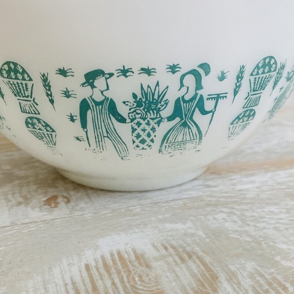 Pyrex Amish Butterprint Turquoise 441 Cinderella Mixing Bowl 1 1/2 Pint - Picture 5 of 8